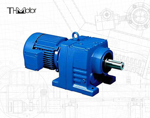 Voltaj DC Motoru IP54/IP55 Koruma Seviyesi 4/6 Kutuplar 1000-12000kw Çürük Çubuk/Düzenli Çubuk